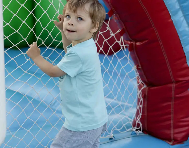 Filet antichute pour playground ou trampolines élastiques blanc
